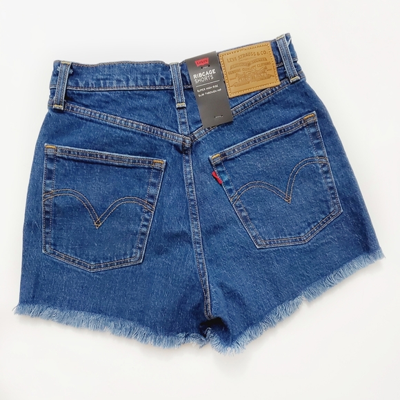 Levi’s Ribcage High Rise Waisted Denim Jean Distressed Short - Picture 2 of 6